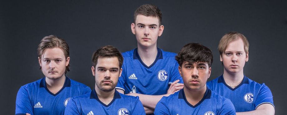 Sports Teams in Esports: FC Schalke 04 enters esports by purchasing a league of legends team